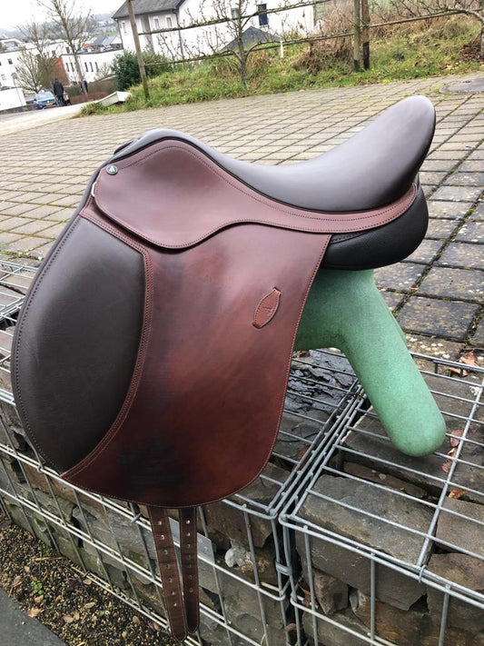 Arena Saddles All Purpose 17“ Braun Vielseitigkeitssattel - Pferdesattel Shop