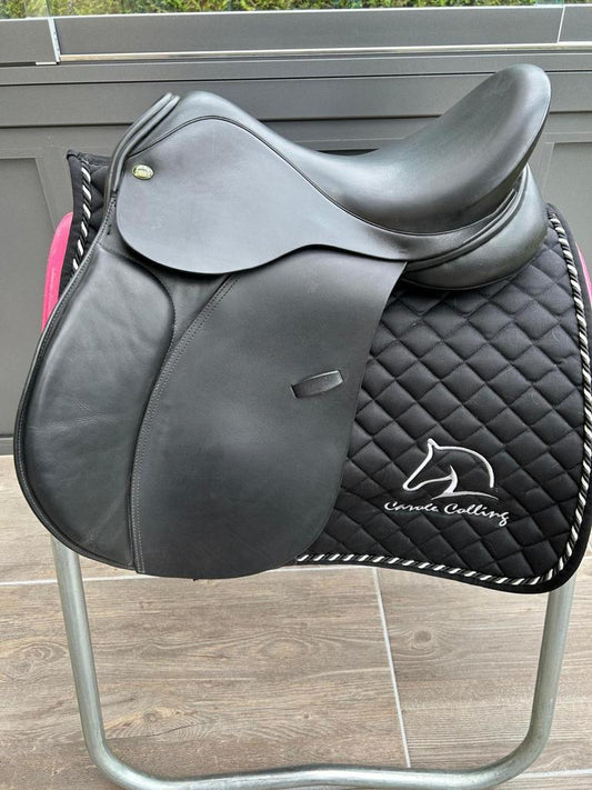 Ideal Equestrian VS 17,5" Schwarzer Vielseitigkeitssattel - Pferdesattel Shop