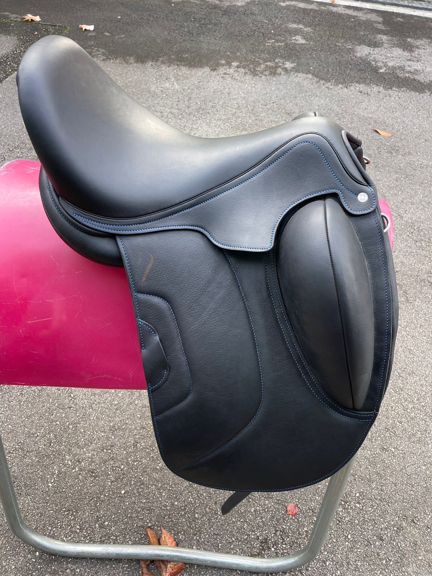 Antares Tempo C 17.5" black dressage saddle