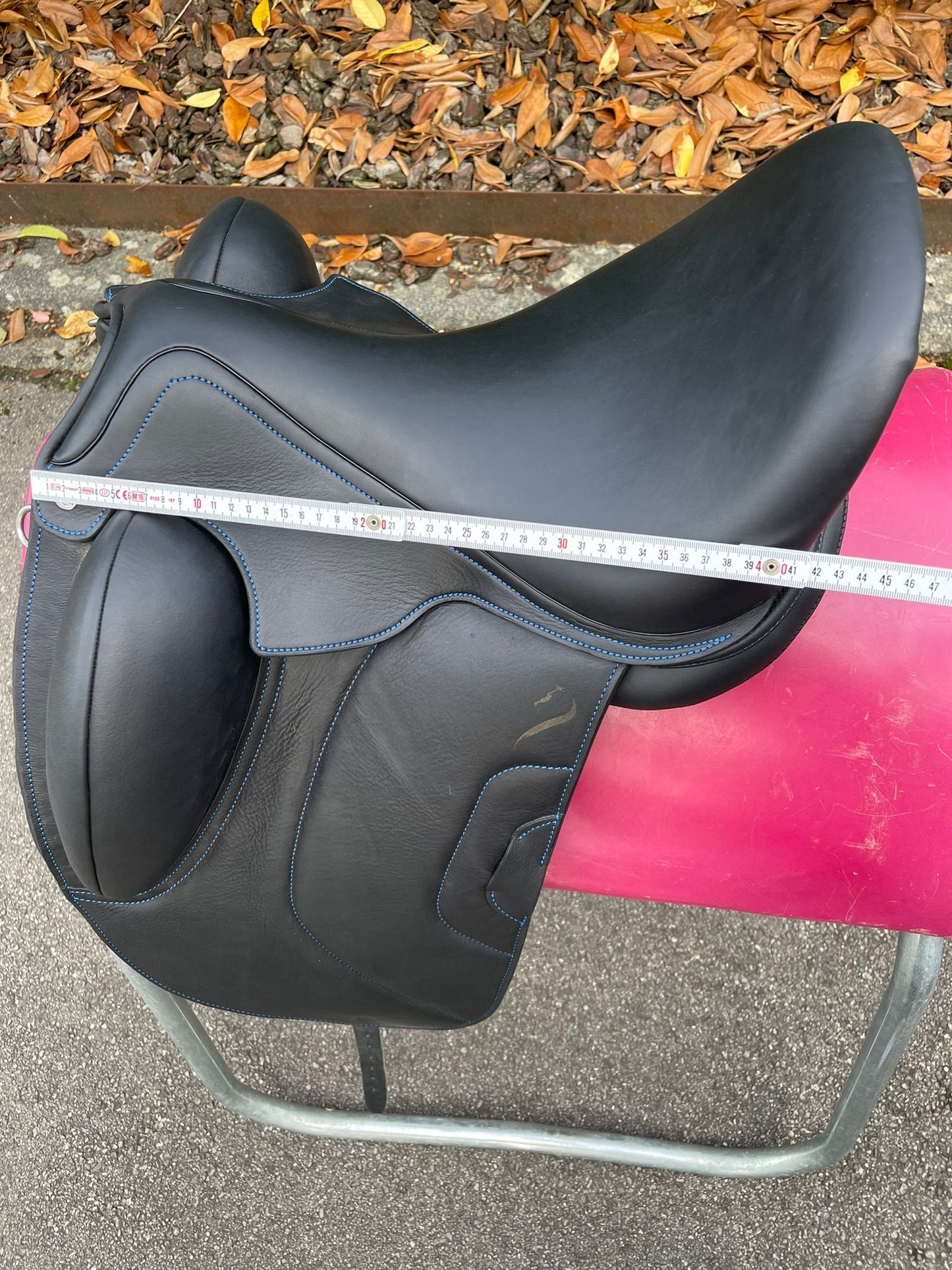 Antares Tempo C 17.5" black dressage saddle